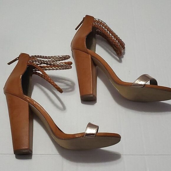 Michael Antonio Almond & Metallic Gold Chunky Heeled Strappy Sandals - Picture 9 of 15